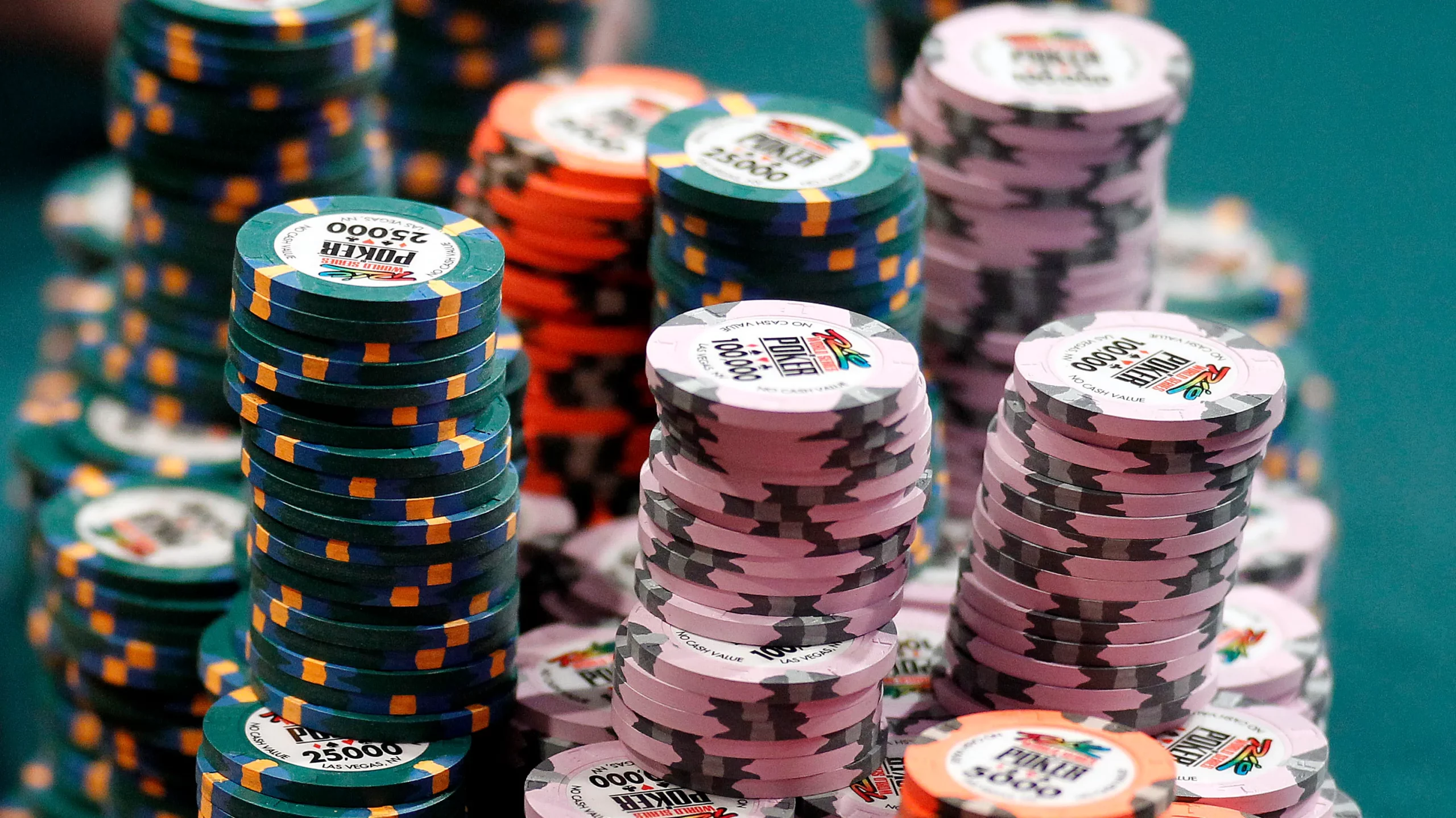 Mengenal Etika Bertaruh dalam Permainan Poker
